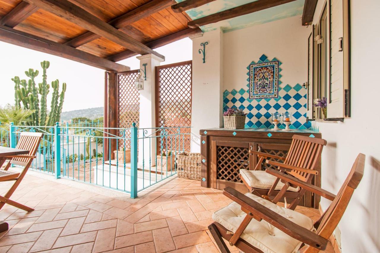 カーラゴノネ Casa Lentischioヴィラ エクステリア 写真
